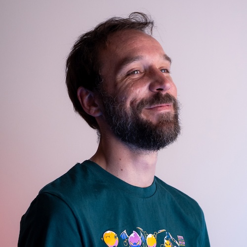 french tech 2025 : 18 000 startups et 450 000 emplois découvrez comment la french tech ambitionne d’atteindre 18 000 startups et de créer 450 000 emplois d’ici 2025, renforçant ainsi l’innovation et l’économie numérique en france.