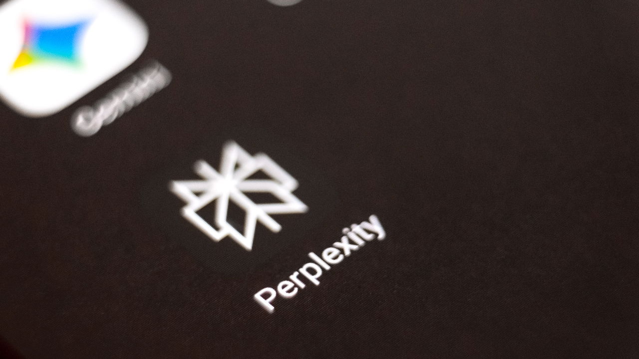 perplexity innove l’ia agentique avec computer perplexity révolutionne l'intelligence artificielle agentique grâce à l'intégration de technologies informatiques avancées, offrant des solutions innovantes et performantes.